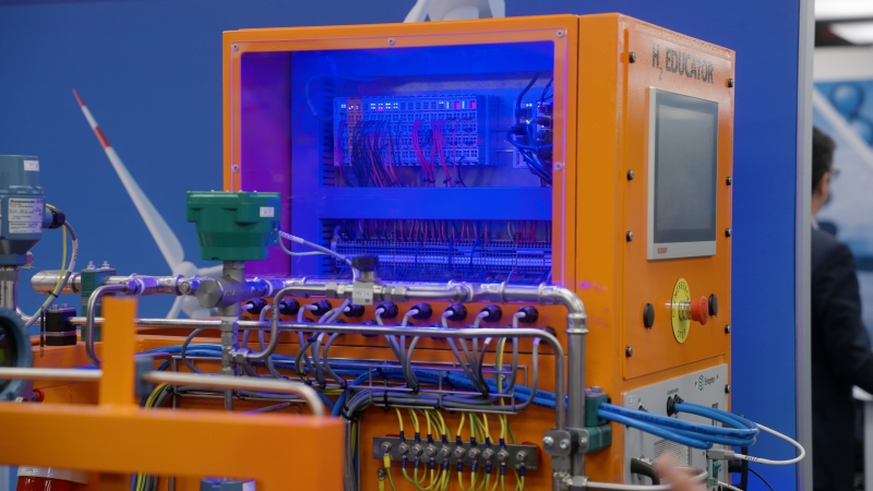 Transformacja energetyczna nabiera mocy – eksperci i innowacje na NetZero Energy & H2Poland [WIDEO]-ZielonaGospodarka.pl