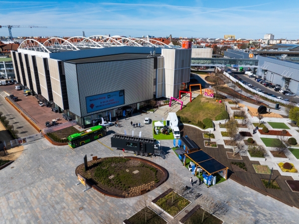 Transformacja energetyczna nabiera mocy – eksperci i innowacje na NetZero Energy & H2Poland [WIDEO]-ZielonaGospodarka.pl