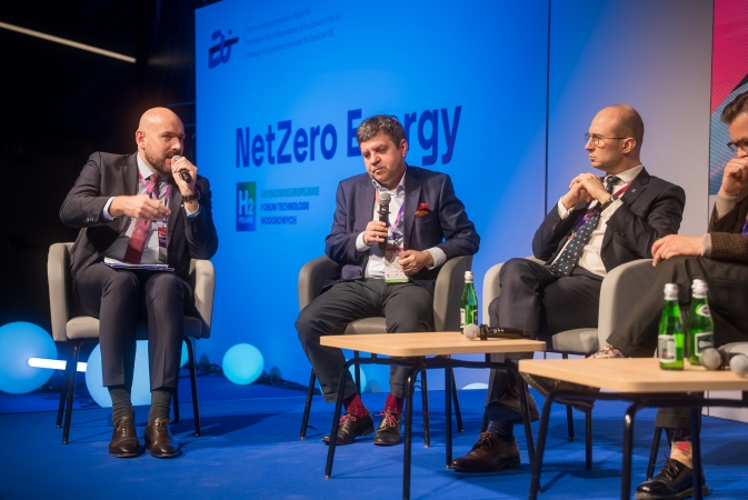 Transformacja energetyczna nabiera mocy – eksperci i innowacje na NetZero Energy & H2Poland [WIDEO]-ZielonaGospodarka.pl