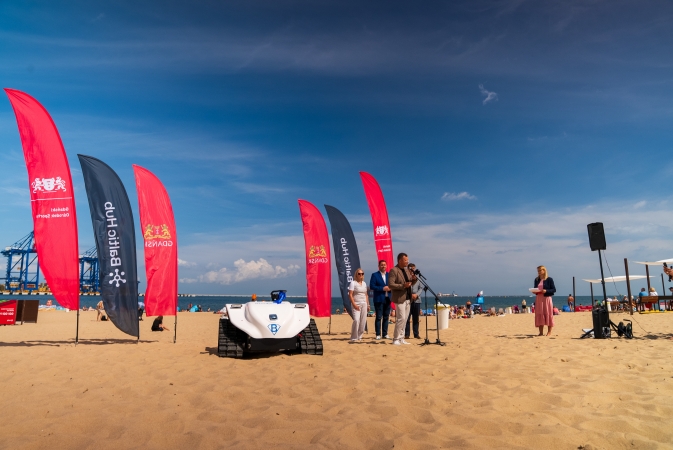 Autonomiczny robot sfinansowany przez Baltic Hub będzie czyścił plażę na Stogach-ZielonaGospodarka.pl