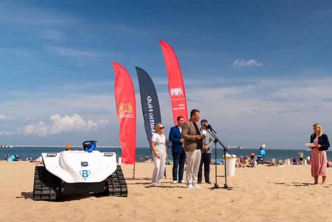 Autonomiczny robot sfinansowany przez Baltic Hub będzie czyścił plażę na Stogach-ZielonaGospodarka.pl