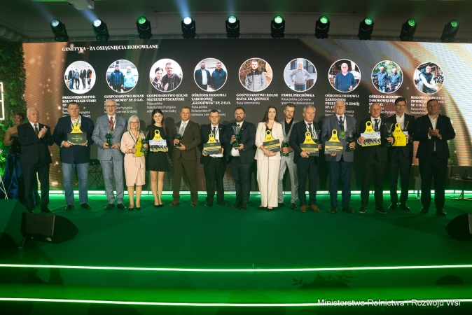 Odpowiedzialna hodowla i dbałość o dobrostan krów. Polska liderem w produkcji mleka (Mleczna Gala 2026)-ZielonaGospodarka.pl