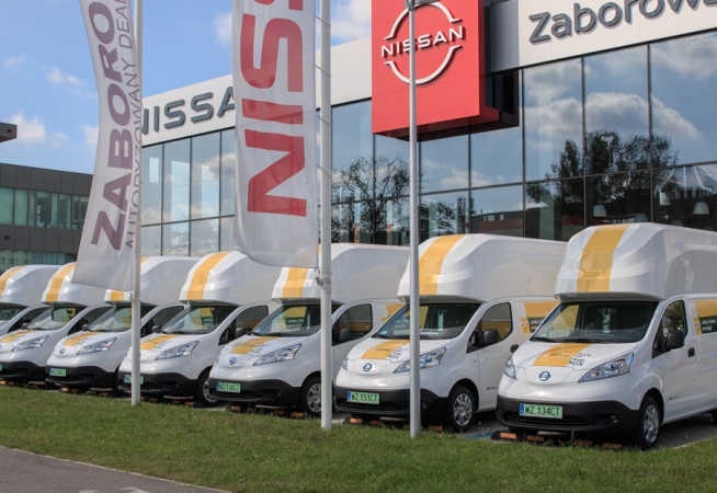 Zeroemisyjny InPost - w 2021 roku elektryczna flota przekroczy 300 aut-ZielonaGospodarka.pl